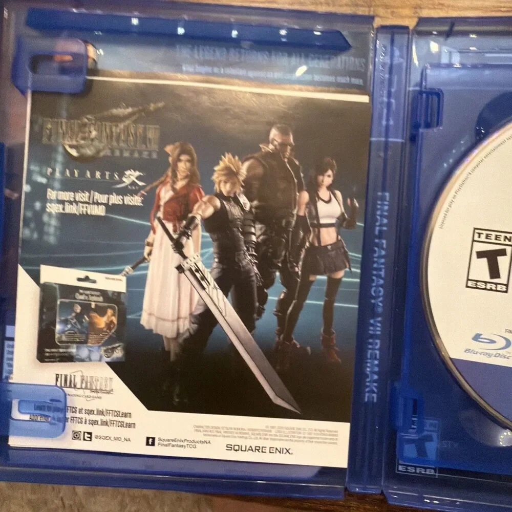 Final Fantasy 7 VII Remake (Sony PlayStation 4 / PS4) Includes Case & Game Discs